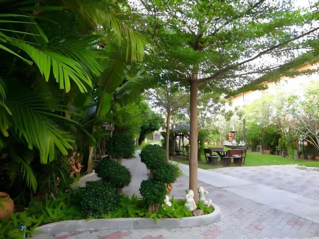 City Park Hotel Phatthalung Luaran gambar